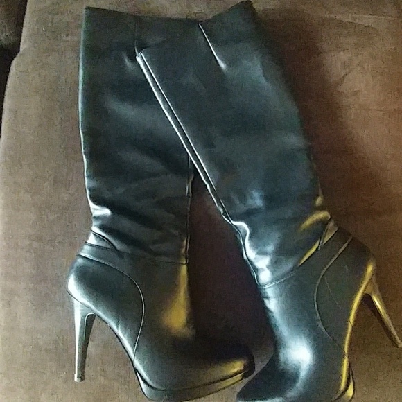 Nine West 'Retta' Boots - Picture 4 of 5